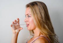 प्रेगनेंसी में पानी पीने के फायदे प्रेगनेंसी में पानी पीने के फायदे – Benefits of water in Pregnancy